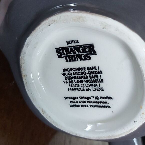 Stranger Things Demogorgon Mug - Picture 6 of 6